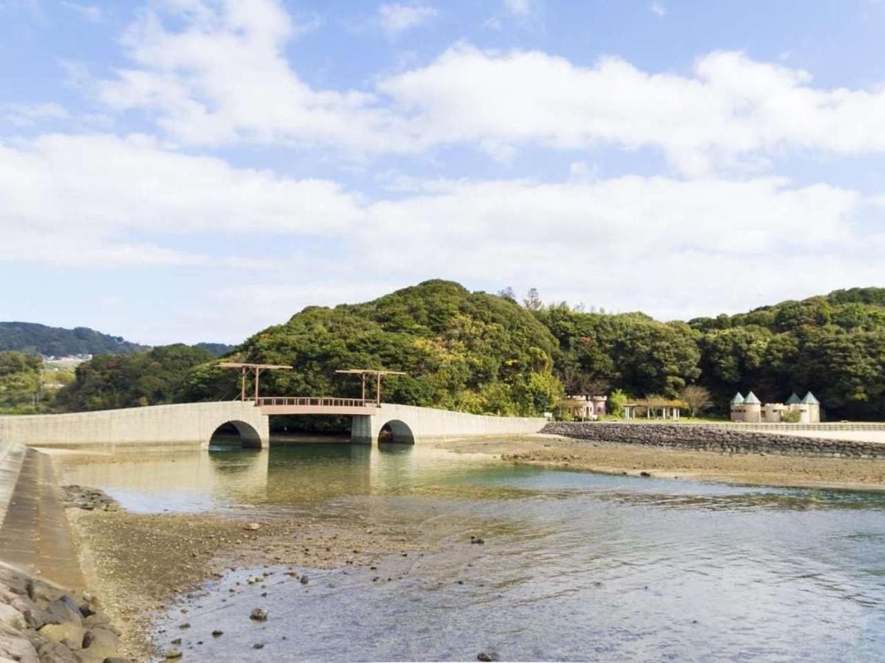 Kokuminshukusha Irohajima Hotel คาราสึ ภายนอก รูปภาพ